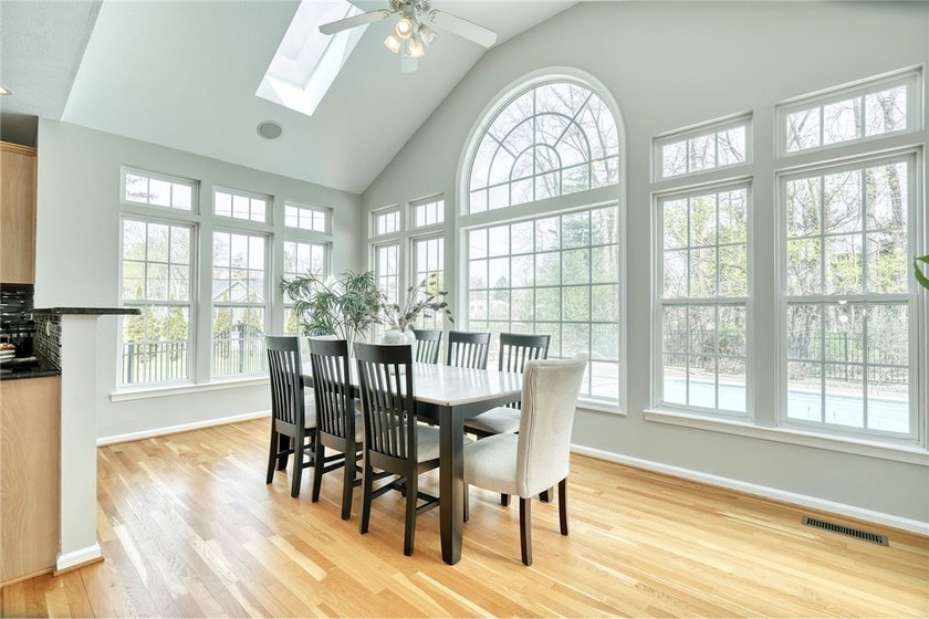 LIGHT! VOLUME! OPEN SPACE! Stunning Webster, NY home with SCALE - photo 22