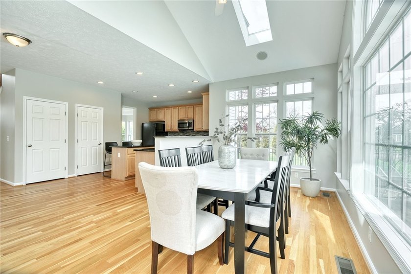 LIGHT! VOLUME! OPEN SPACE! Stunning Webster, NY home with SCALE - photo 23