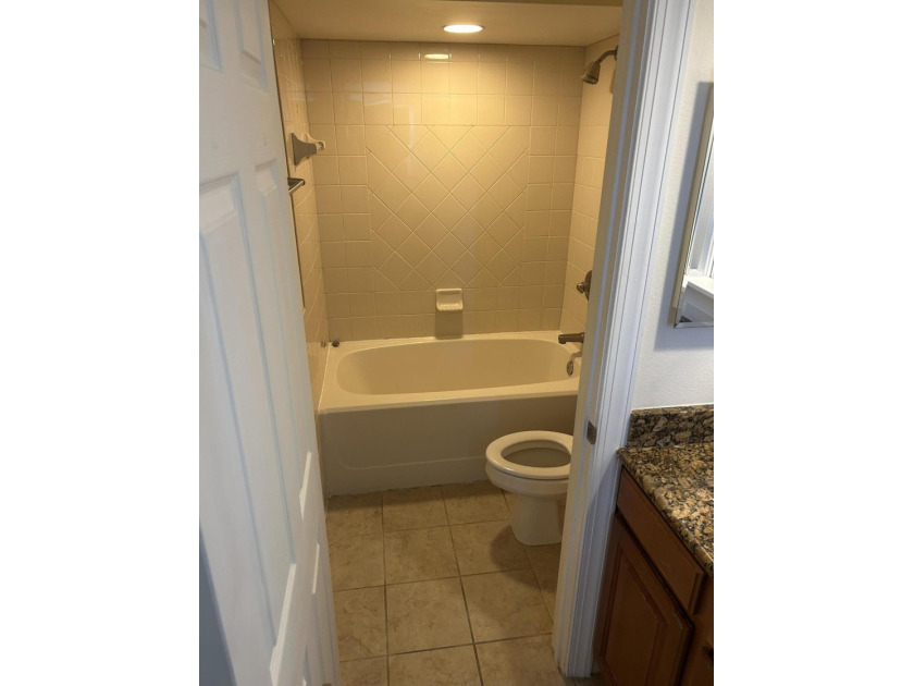 Come look at this beautiful spacious townhome tucked away in the - photo 10