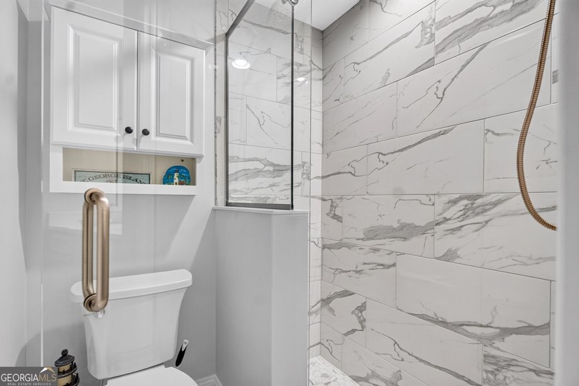 Located in Riverside Subdivision, this home offers over 4,500 - photo 30
