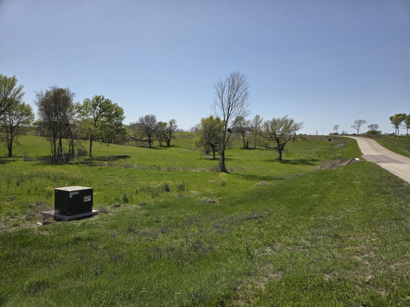 Double lots with Peek a boo lake views on Lake Halbert - photo 21