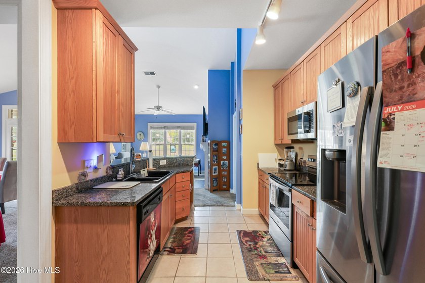 Enjoy effortless living in this beautifully maintained one-level - photo 11