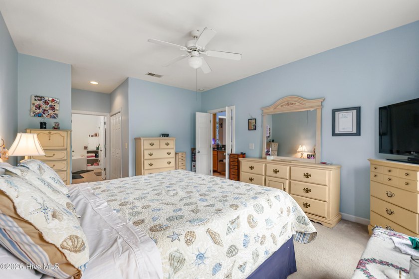 Enjoy effortless living in this beautifully maintained one-level - photo 18