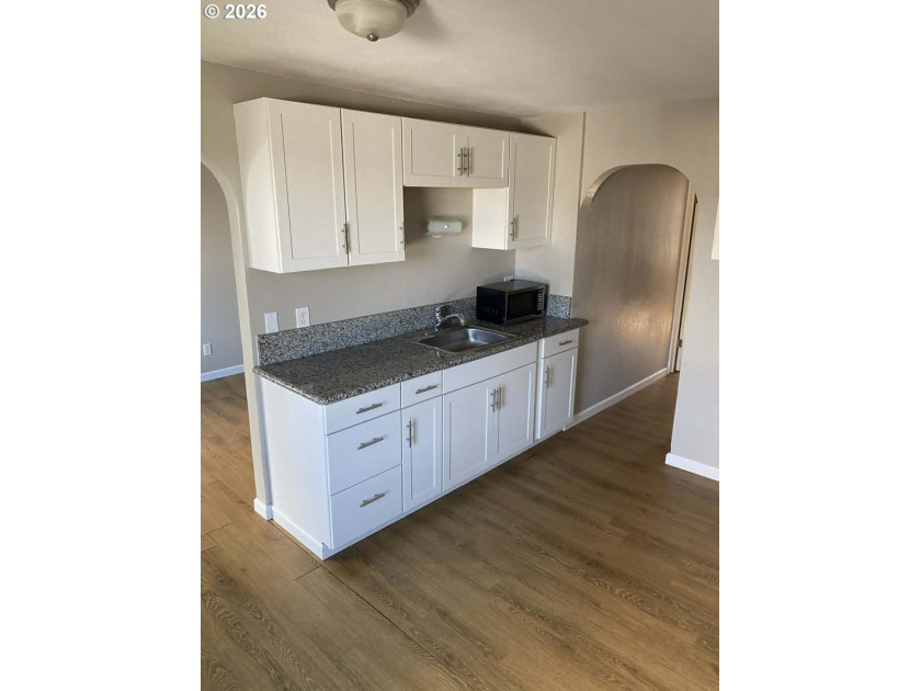 Remodeled 4 Plex On Oregon Coast! This 4 Plex features 4 - photo 8