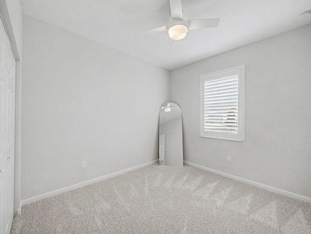 Welcome to this beautifully upgraded 2-bedroom + Den, 2-bathroom - photo 15