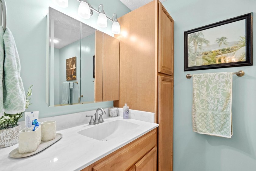 BACK ON THE MARKET at no fault of the sellers! Welcome to this - photo 27