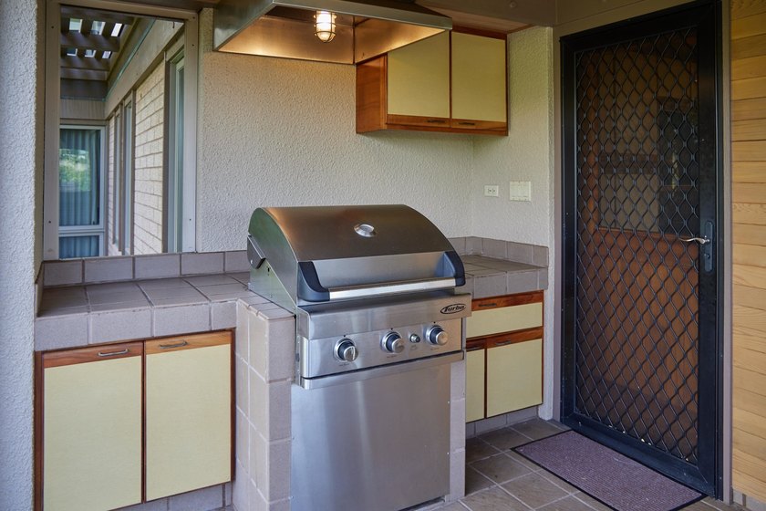 Wailea Point 2101 is a rare, single-level residence featuring 2 - photo 32