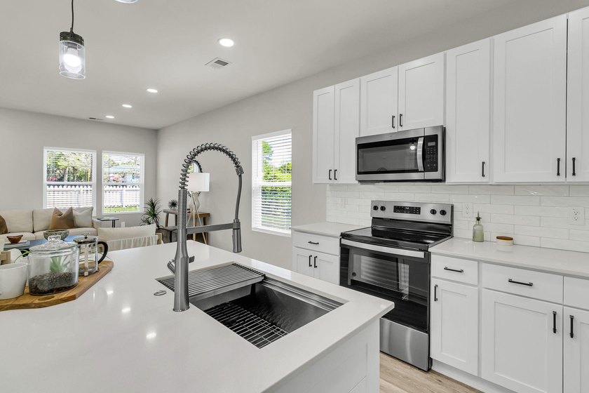 Calling all Investors! This is an HOA-free, STR-capable home - photo 17