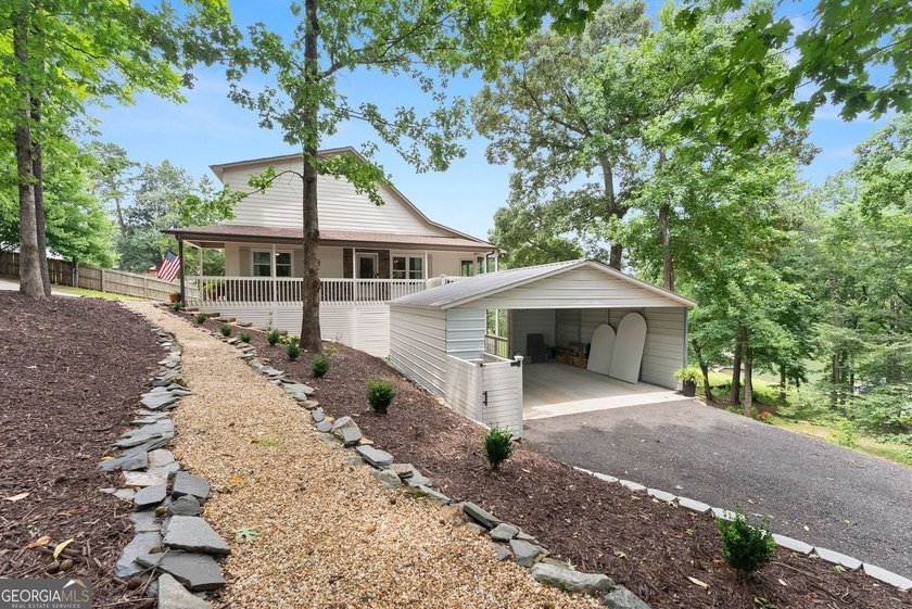 Welcome Home! Year round lake views, a gentle grass to water - photo 8