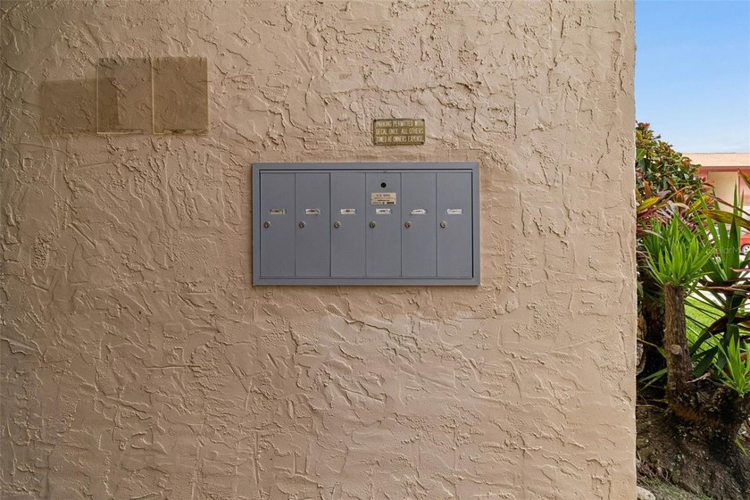 Welcome to this well-maintained 1-bedroom, 1-bath condo in the - photo 31