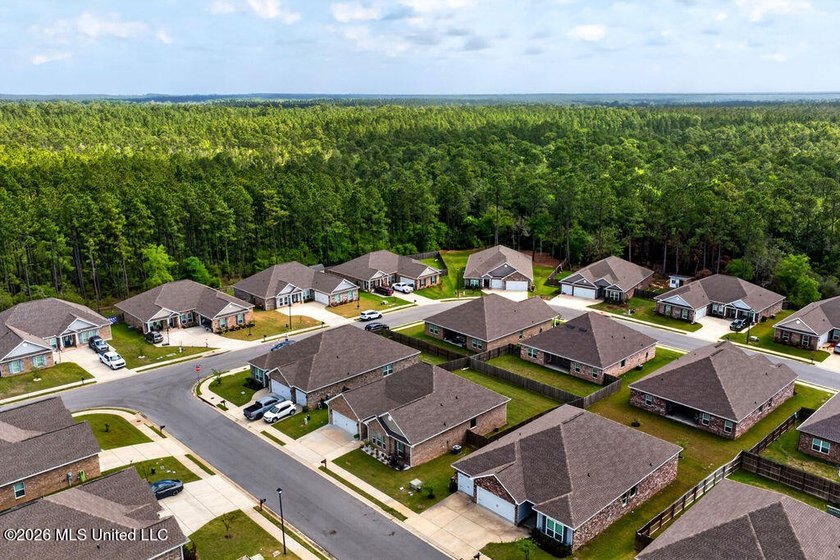 This house comes with a REDUCED RATE as low as 5.625% (APR 6 - photo 37