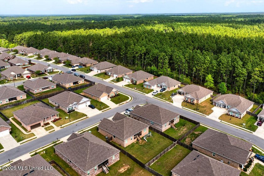 This house comes with a REDUCED RATE as low as 5.625% (APR 6 - photo 38