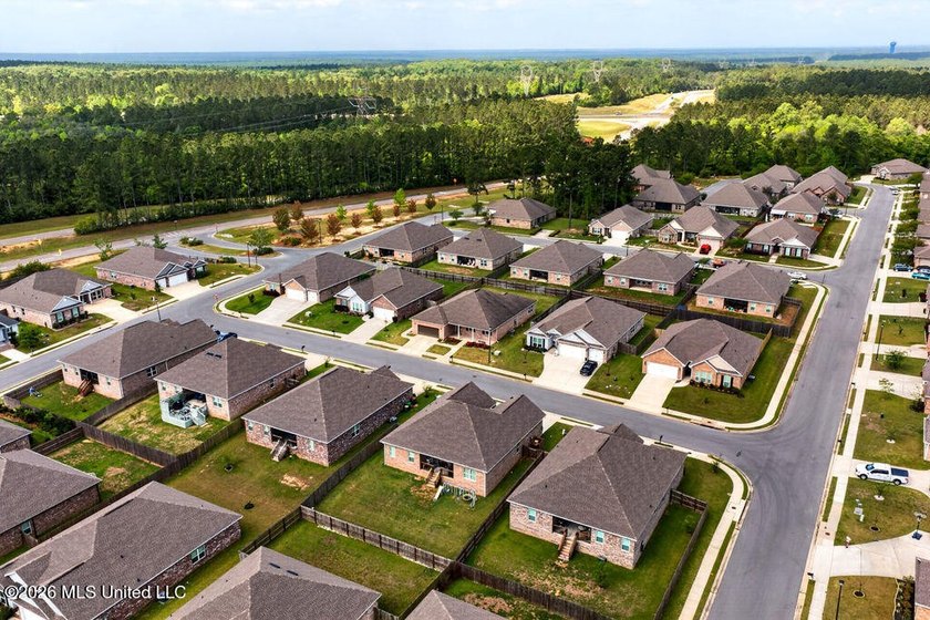 This house comes with a REDUCED RATE as low as 5.625% (APR 6 - photo 39