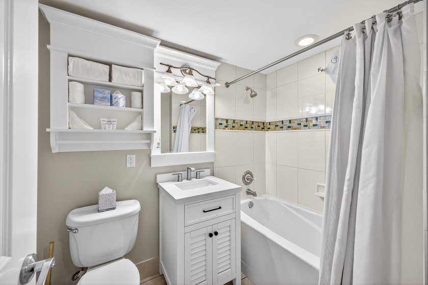 This fully furnished studio offers a spacious private balcony - photo 8