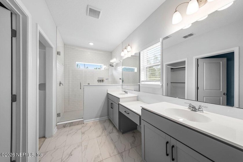 Welcome to this beautifully maintained 4 bedroom, 3 bathroom - photo 30