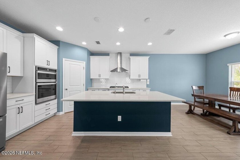 Welcome to this beautifully maintained 4 bedroom, 3 bathroom - photo 35