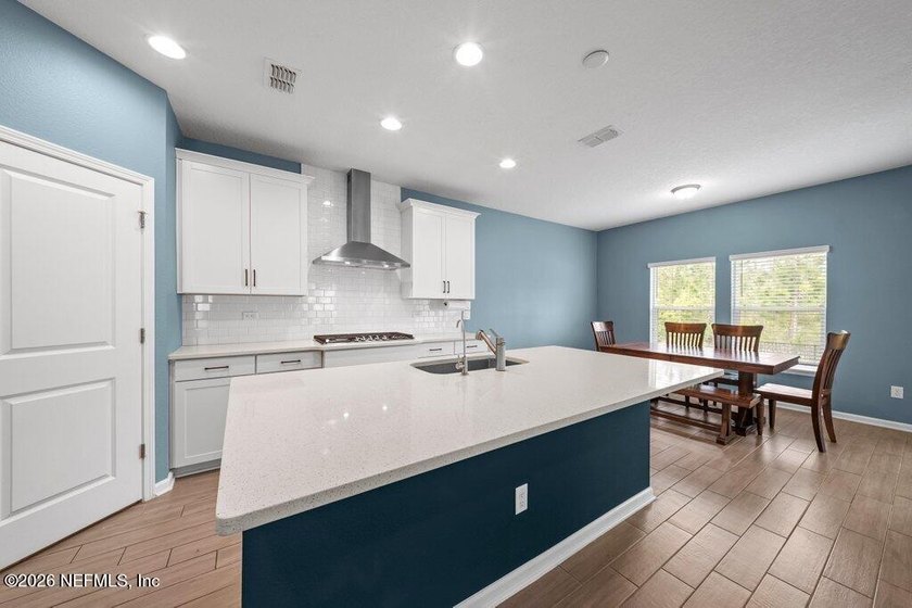 Welcome to this beautifully maintained 4 bedroom, 3 bathroom - photo 44