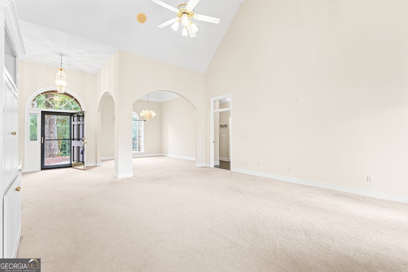 Priced nearly $30,000 below appraised value and $5000 seller - photo 10