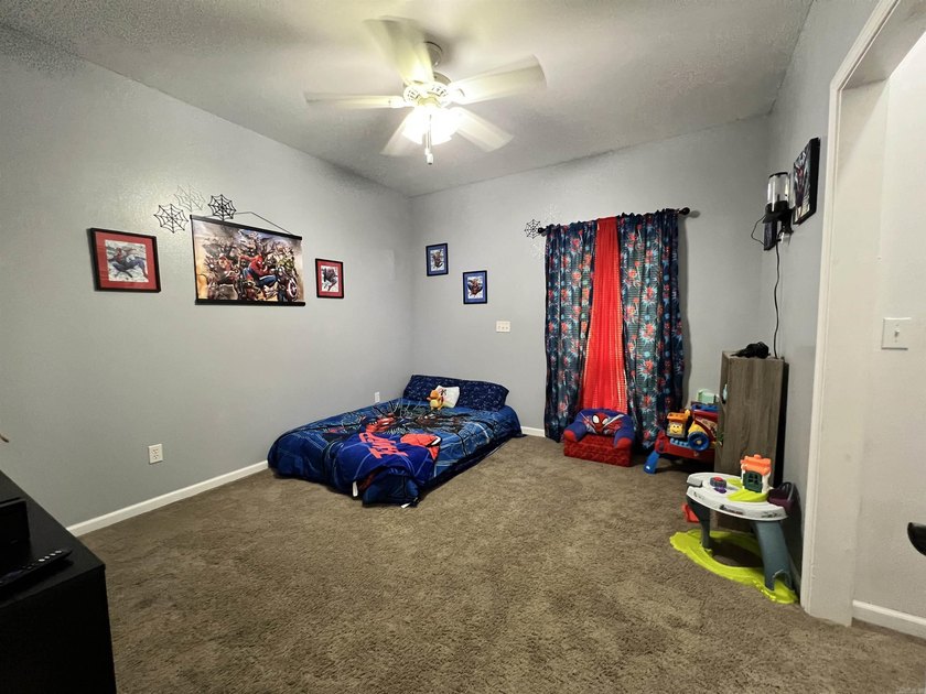 Welcome home to this beautifully updated 3-bedroom, 2-bath - photo 22