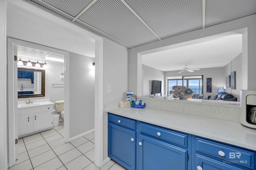 Welcome to Gulf Tower 7B, a well maintained gulf front condo - photo 8