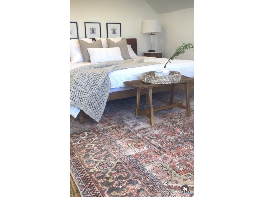 A rare fully furnished home in one of Waterbury's most unique - photo 4