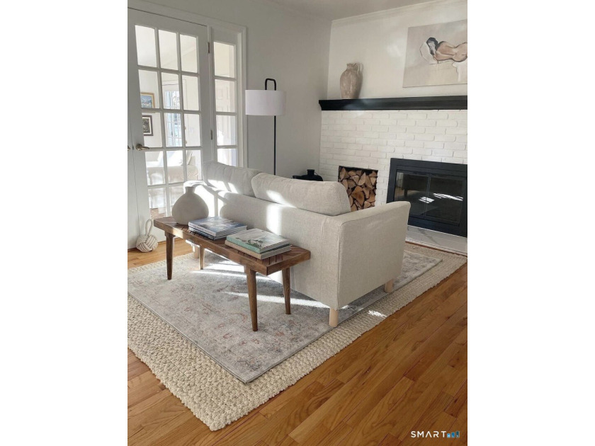 A rare fully furnished home in one of Waterbury's most unique - photo 9