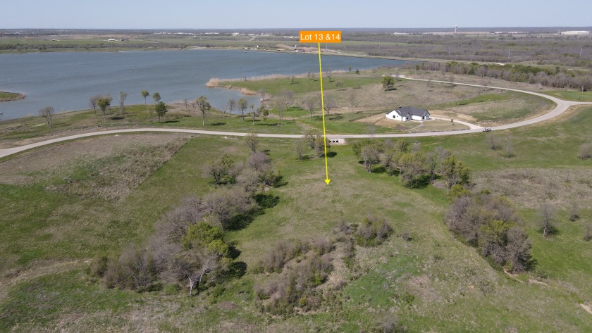 Double lots with Peek a boo lake views on Lake Halbert - photo 2
