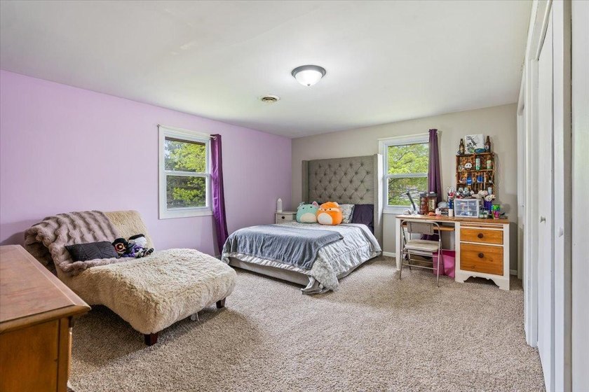 Welcome home! Step into this beautiful five-bedroom, two-bath - photo 25