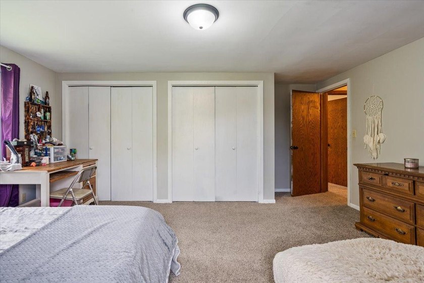 Welcome home! Step into this beautiful five-bedroom, two-bath - photo 26