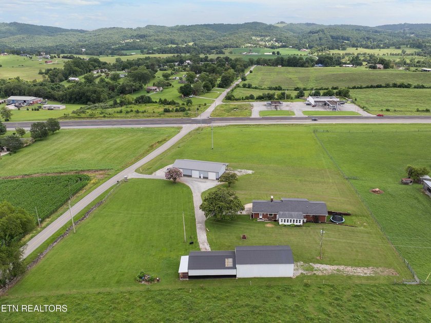 Check out this truly unique property located on nearly 4 flat - photo 44