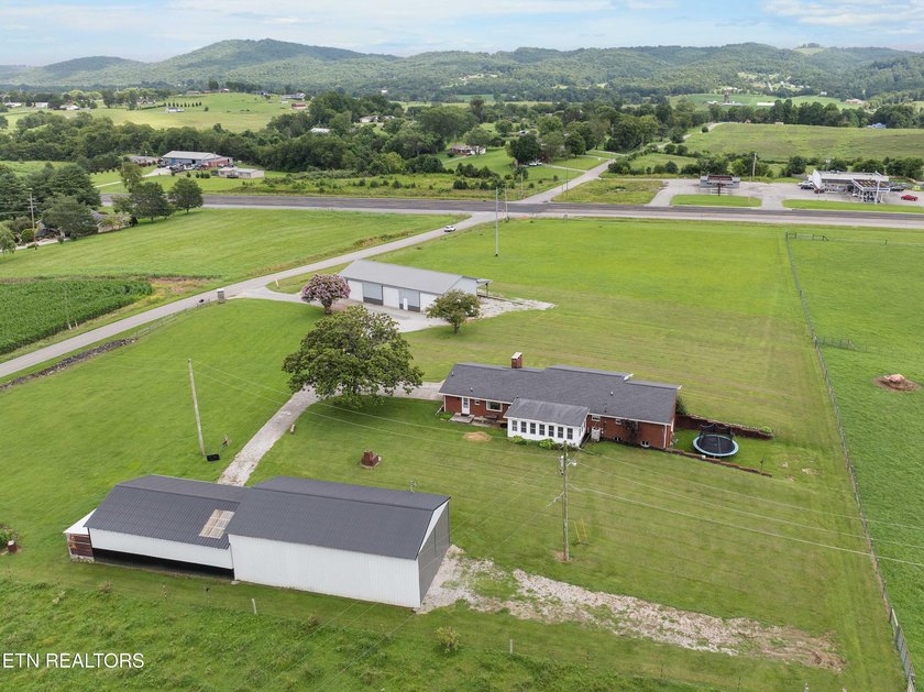 Check out this truly unique property located on nearly 4 flat - photo 46