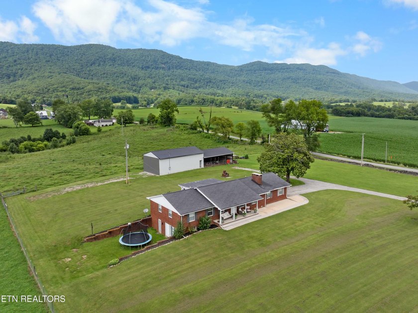 Check out this truly unique property located on nearly 4 flat - photo 48