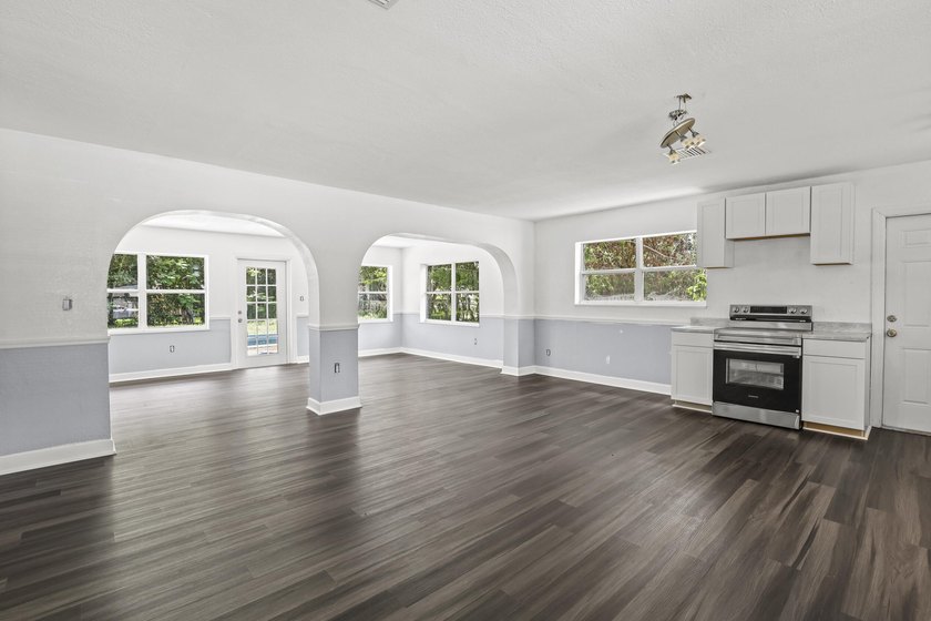 Charming 3-bedroom pool home in a great Port St. Lucie location! - photo 14