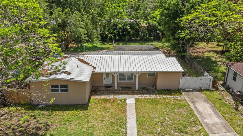 Charming 3-bedroom pool home in a great Port St. Lucie location! - photo 34