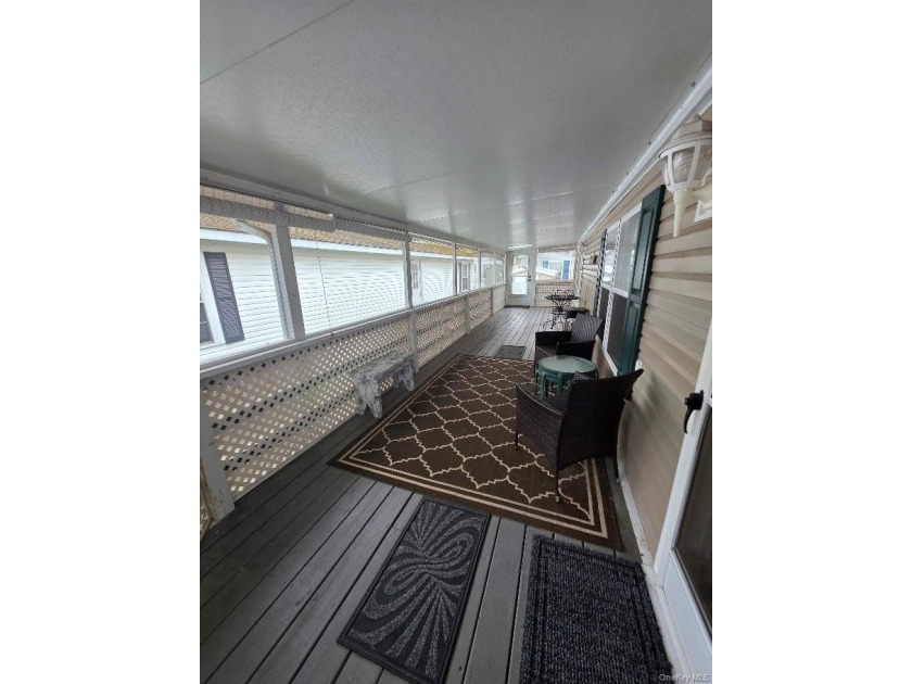 Charming Move-In Ready Home in the Heart of the East End - photo 2