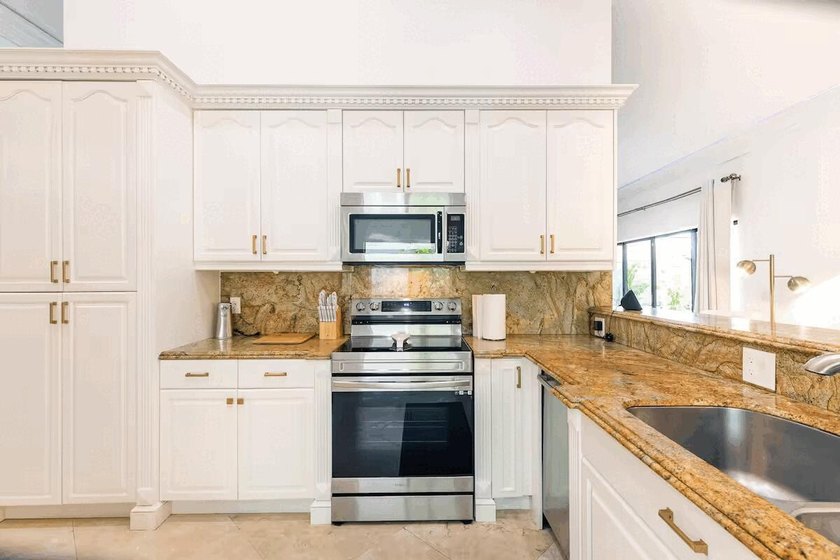 The only Diamond Model/largest floor plan for sale currently in - photo 12