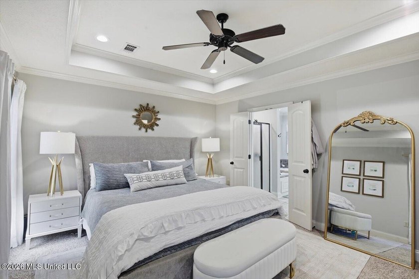Welcome to 424 Glendale Place in the highly sought-after Hidden - photo 23