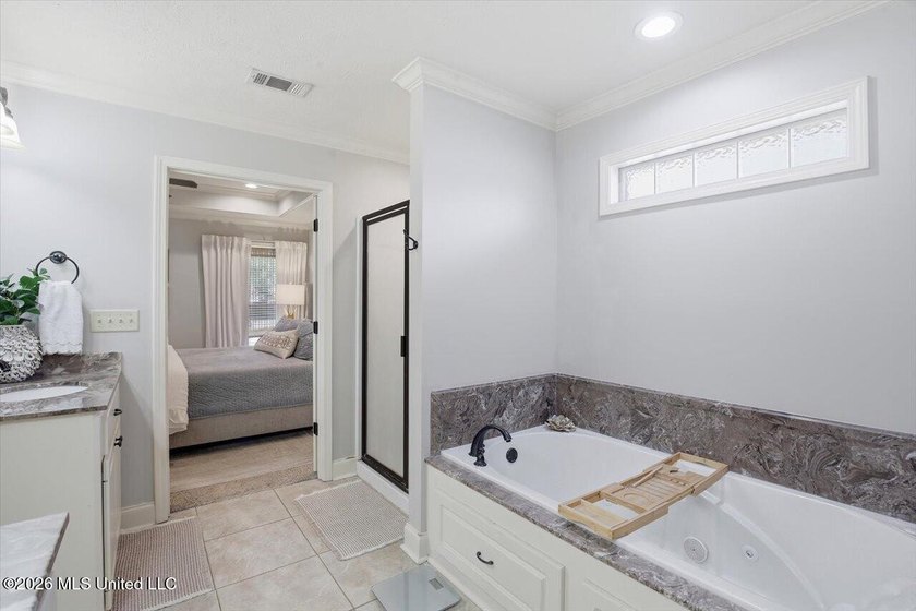 Welcome to 424 Glendale Place in the highly sought-after Hidden - photo 26