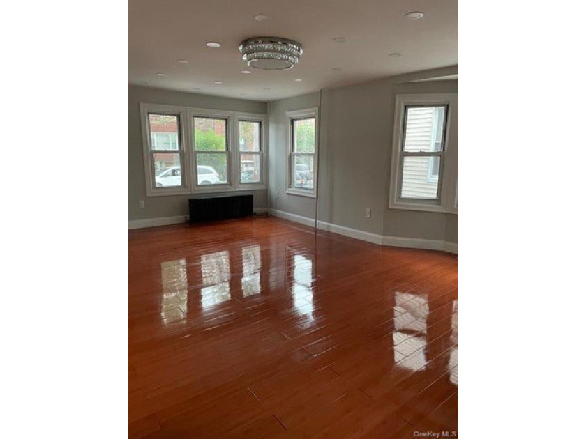 Welcome to this beautifully renovated single-family brick home - photo 23