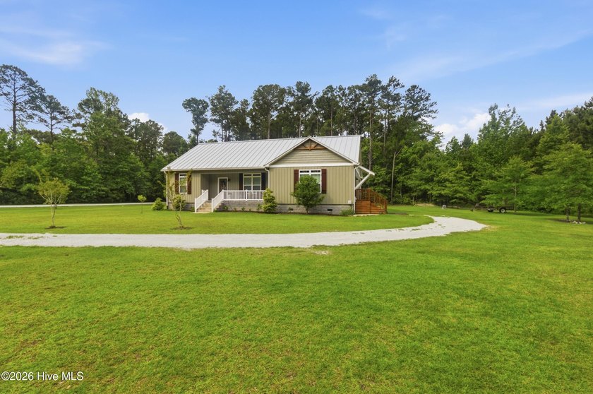 Custom-built and thoughtfully designed, this beautiful home - photo 32