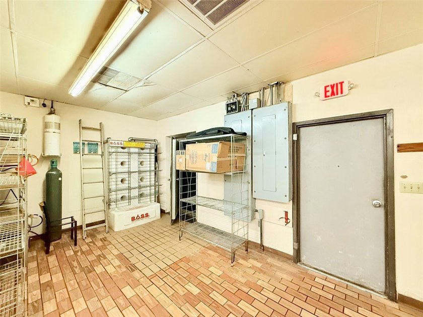 Prime commercial opportunity in one of Russellville's busiest - photo 46