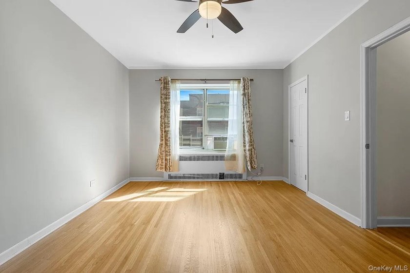 Discover the most neighborly, pet friendly, prewar coop in - photo 24