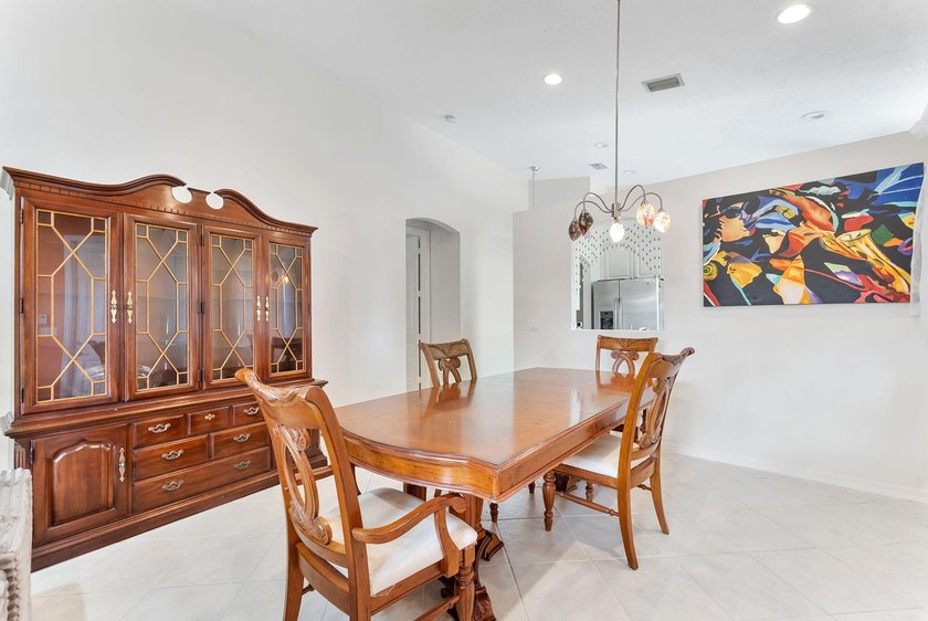 Beautifully maintained 3-bedroom, 2.5-bath home located on a - photo 13