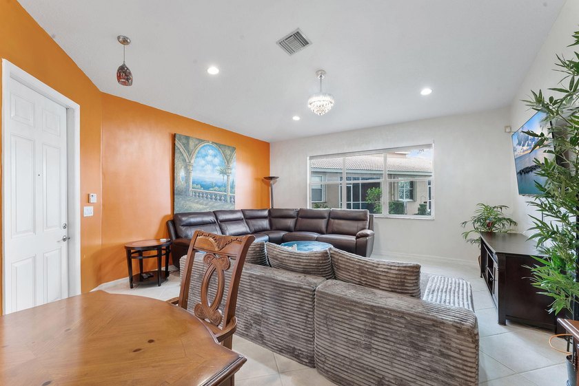 Beautifully maintained 3-bedroom, 2.5-bath home located on a - photo 17