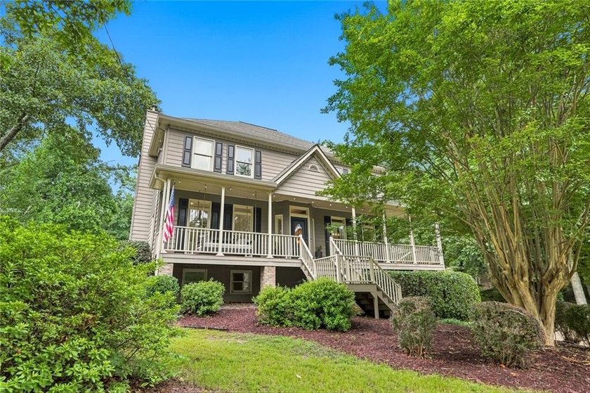 Make a splash at 421 Eagle Ridge Trail, where outdoor living - photo 3