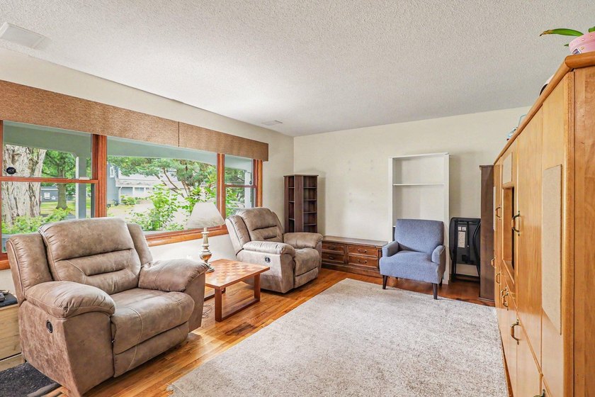 Welcome home to one of White Bear Lake's most sought-after - photo 6