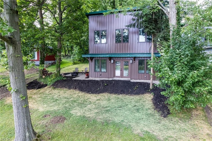 12201 Meadowbrook Dr, Burton, OH 44021, 2974037