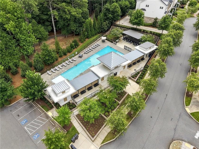 Rare Elevator Home Steps from Avalon! Welcome to luxurious - photo 50