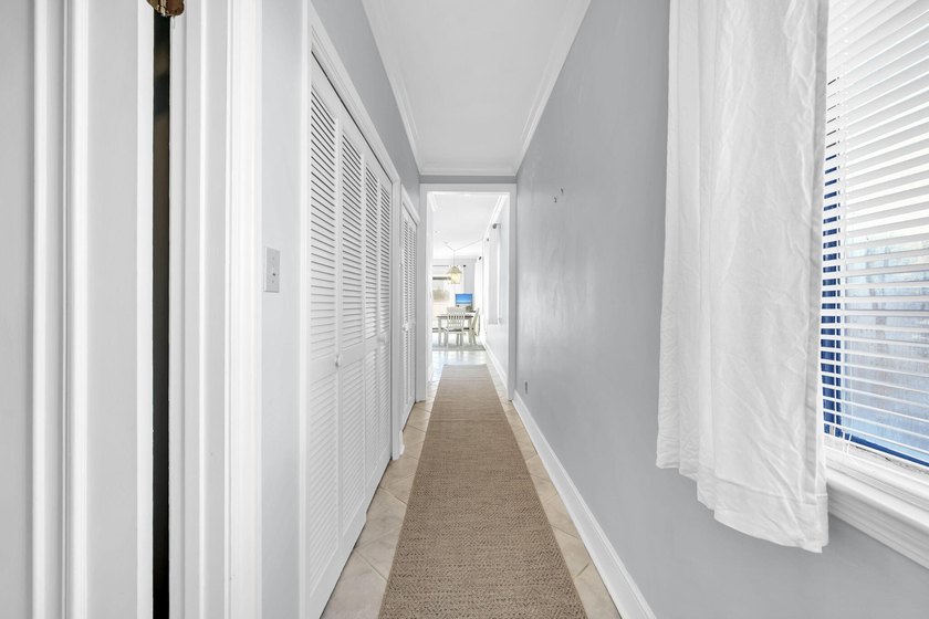 Welcome to The Palms at Seagrove, ideally situated in the heart - photo 5