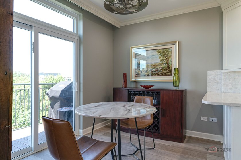LARGEST PENTHOUSE END-UNIT | POND VIEWS | 3 BEDROOMS | 2.1 BATHS - photo 16